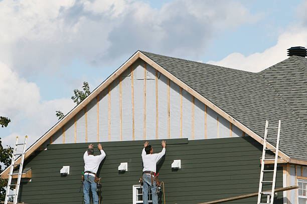 Professional Vinyl Siding technician working in Iron Station, NC