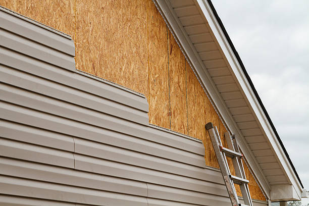 24/7 Emergency Vinyl Siding experts in Iron Station, NC